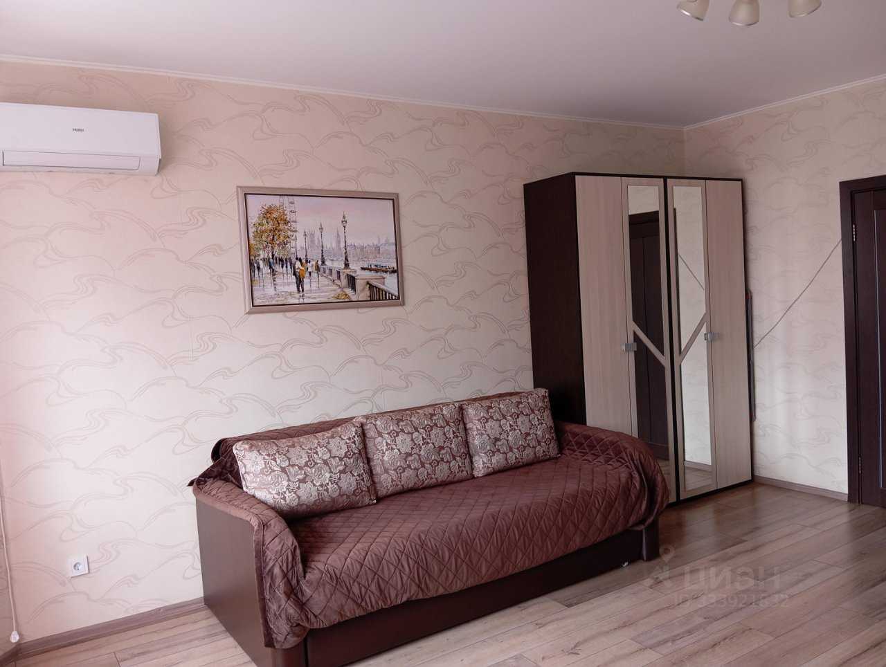 2-комнатная квартира, 70,4 м² — фотография 2
