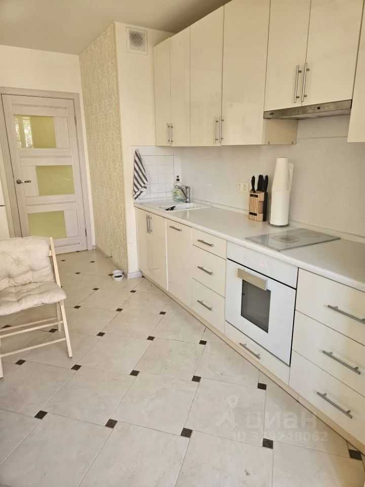 2-комнатная квартира, 72 м² — фотография 2