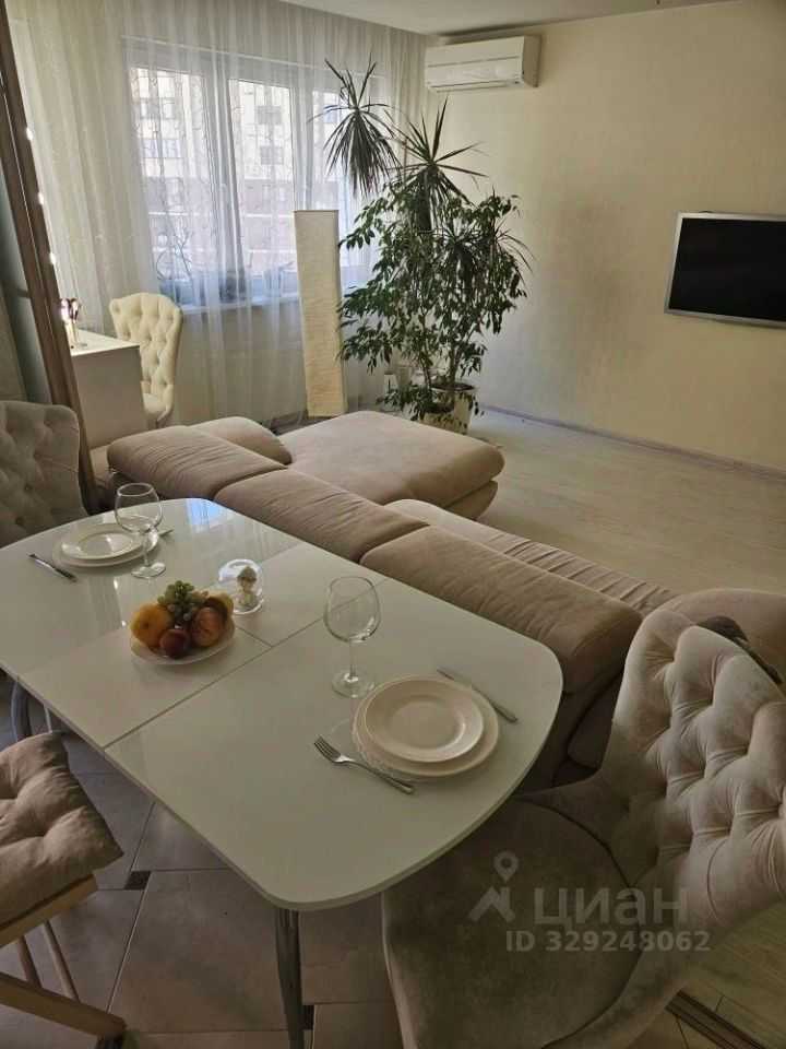 2-комнатная квартира, 72 м² — фотография 3