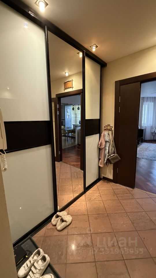 2-комнатная квартира, 64 м² — фотография 2