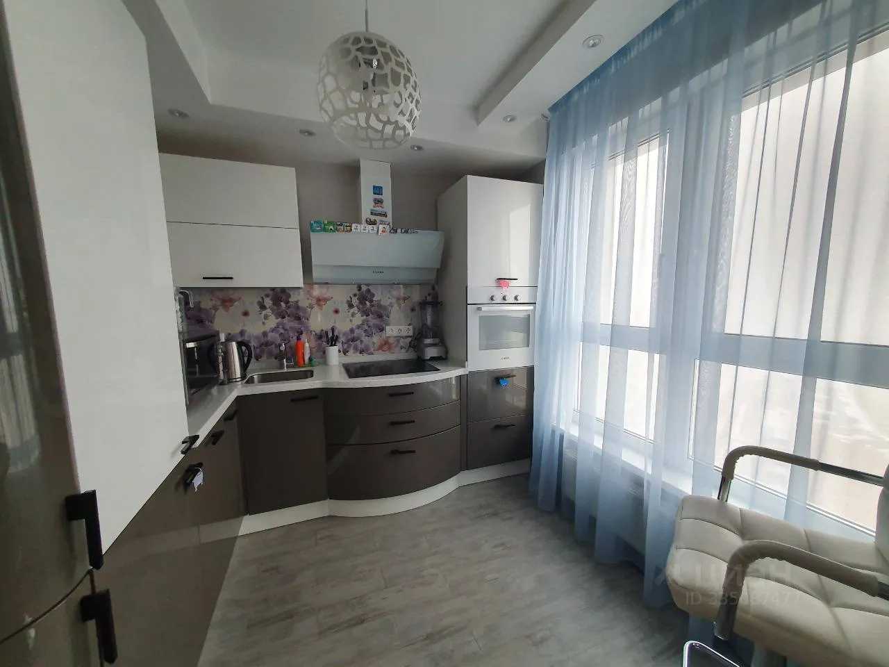 2-комнатная квартира, 66 м² — фотография 3