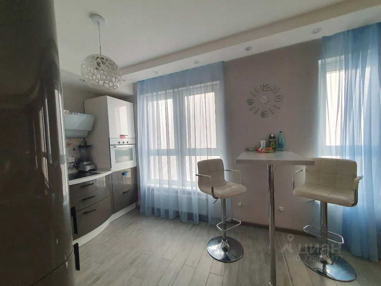 2-комнатная квартира, 66 м² — фотография 2