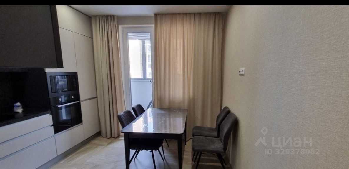 1-комнатная квартира, 42 м² — фотография 2