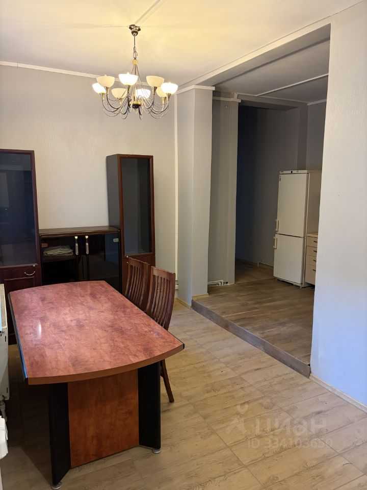 2-комнатная квартира, 75 м² — фотография 3