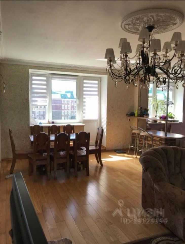 4-комнатная квартира, 120 м² — фотография 2