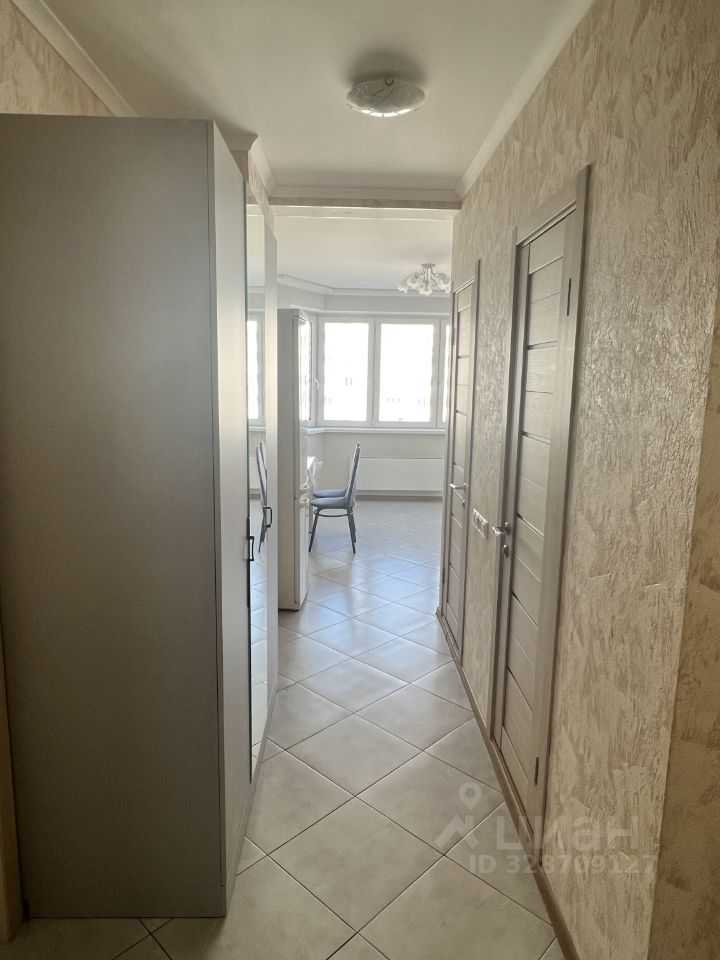 2-комнатная квартира, 64 м² — фотография 3