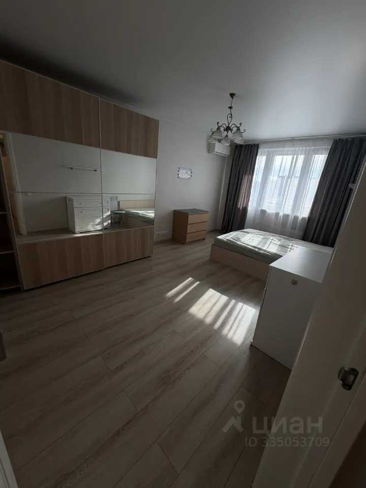 2-комнатная квартира, 60,4 м² — фотография 3