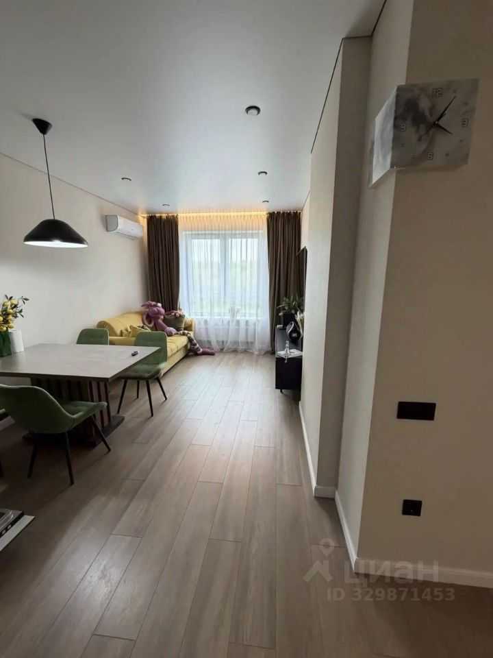 4-комнатная квартира, 95 м² — фотография 2
