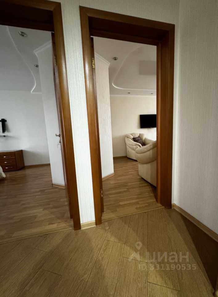 2-комнатная квартира, 64 м² — фотография 2