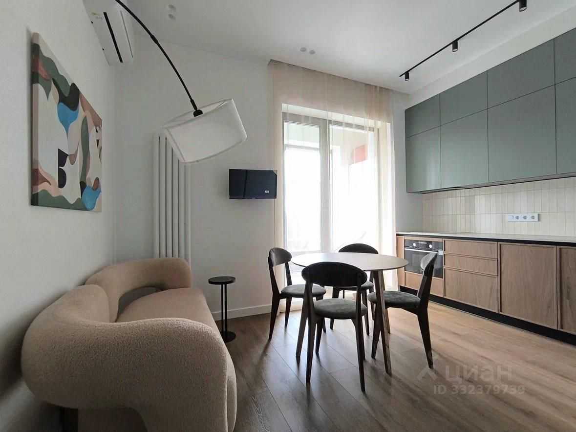 2-комнатная квартира, 67 м² — фотография 2