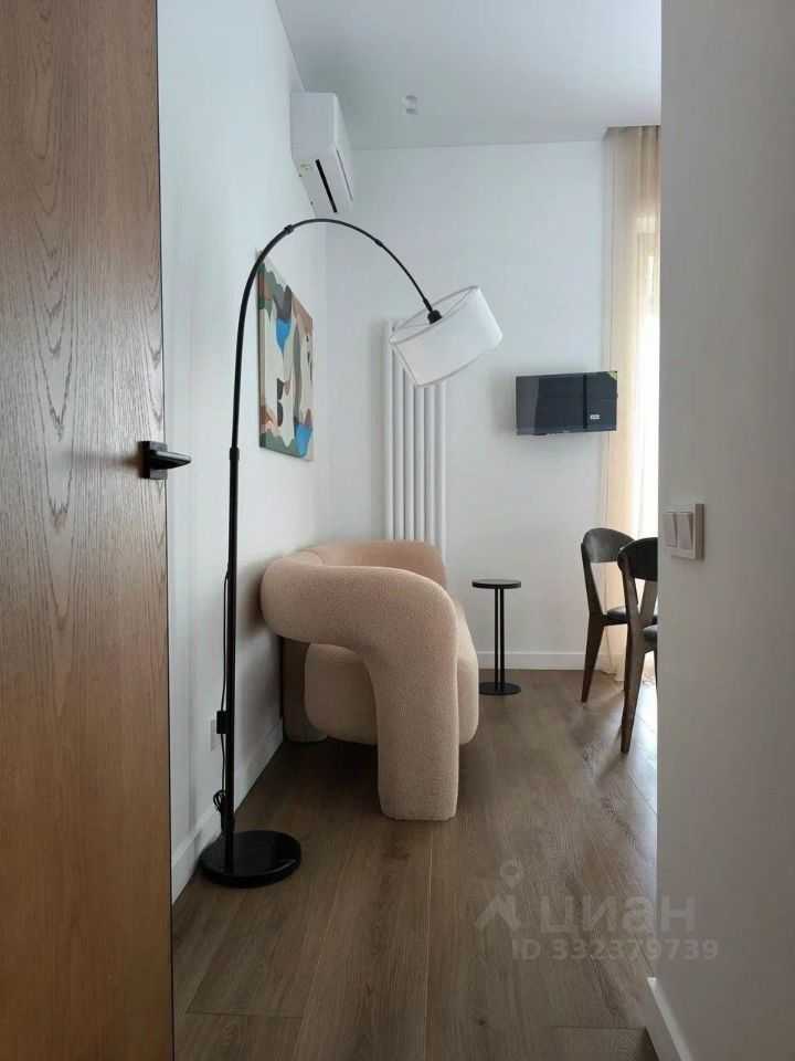 2-комнатная квартира, 67 м² — фотография 3