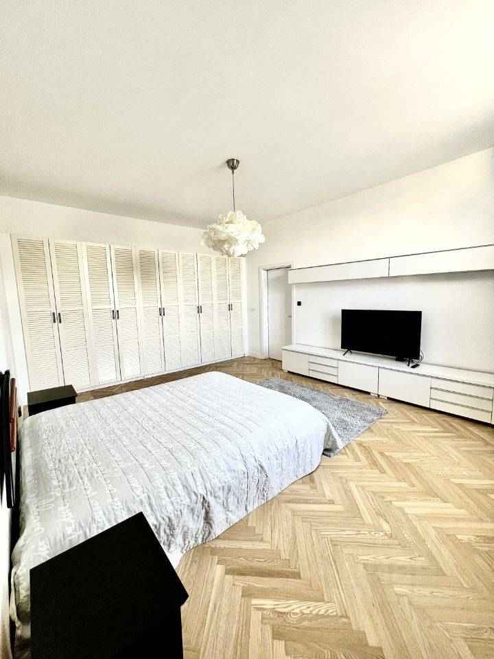 4-комнатная квартира, 112 м² — фотография 2