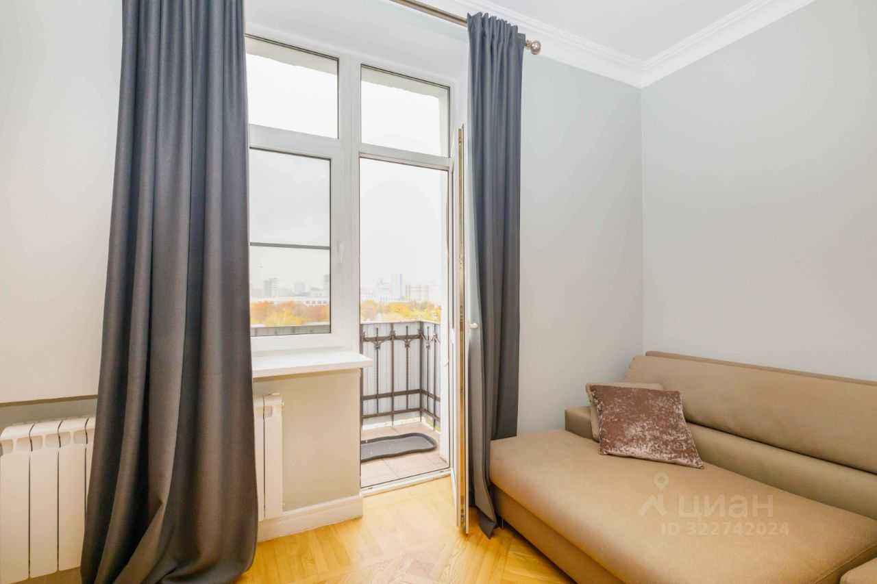 4-комнатная квартира, 112 м² — фотография 3