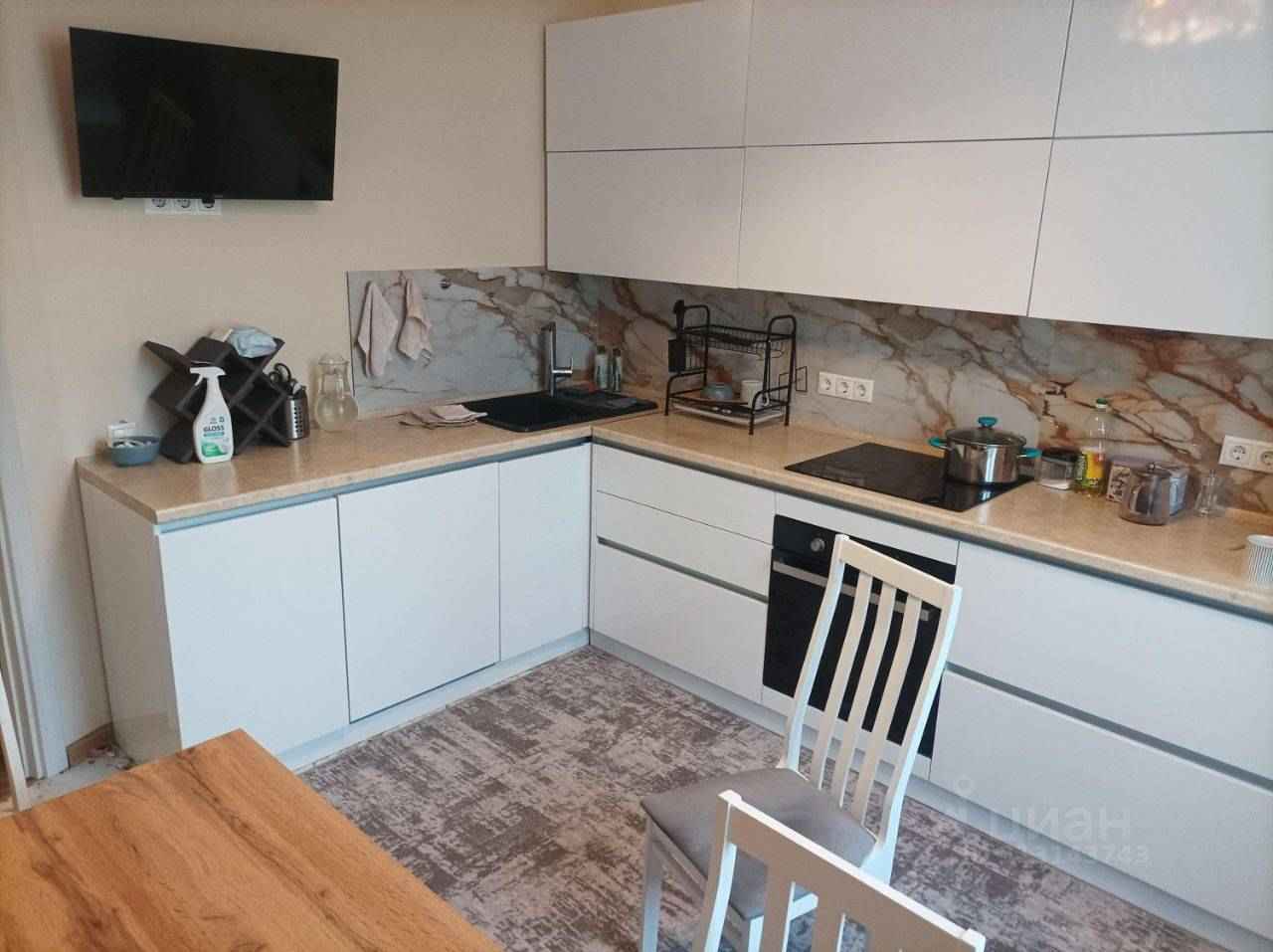 3-комнатная квартира, 77 м² — фотография 2