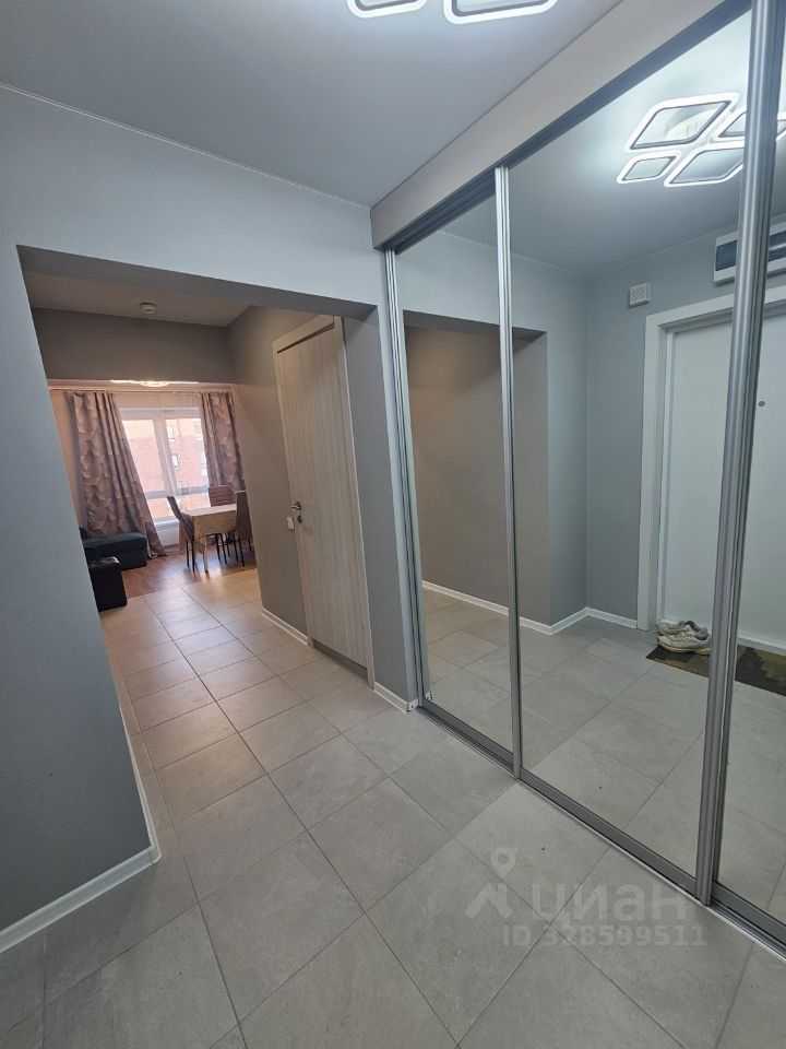 2-комнатная квартира, 63 м² — фотография 2