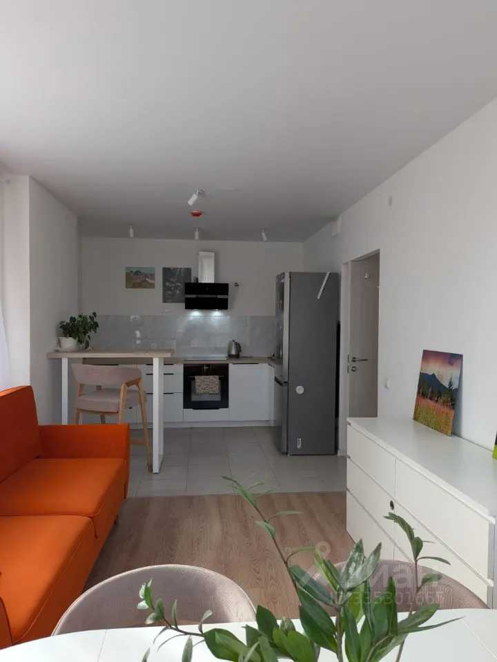 2-комнатная квартира, 62 м² — фотография 2