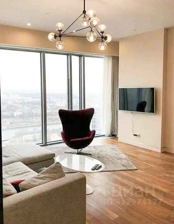 2-комнатная квартира, 79 м² — фотография 2