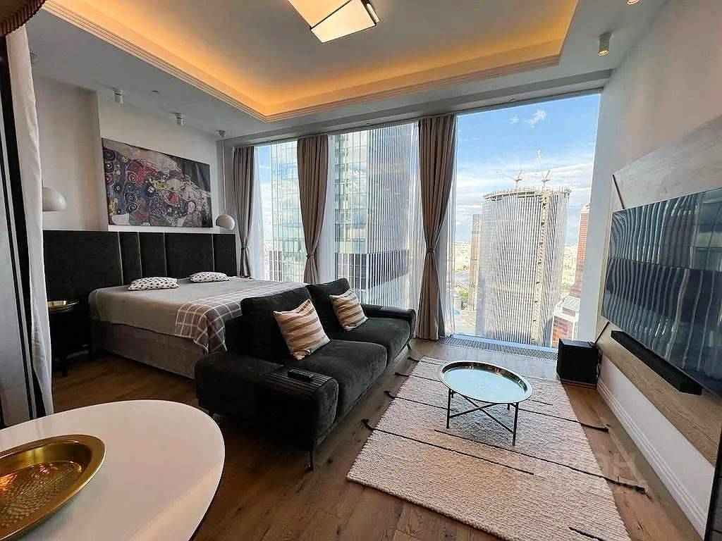 1-комнатная квартира, 52 м² — фотография 2