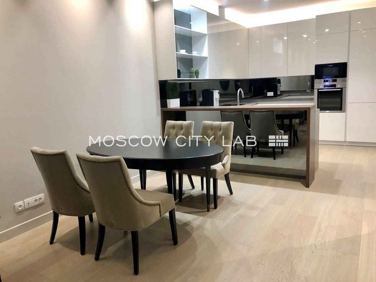 1-комнатная квартира, 65 м² — фотография 2