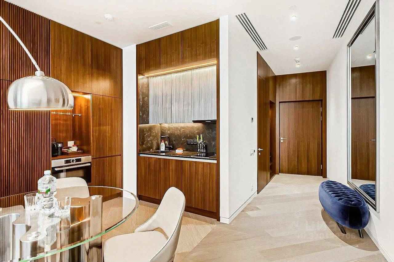1-комнатная квартира, 52 м² — фотография 3