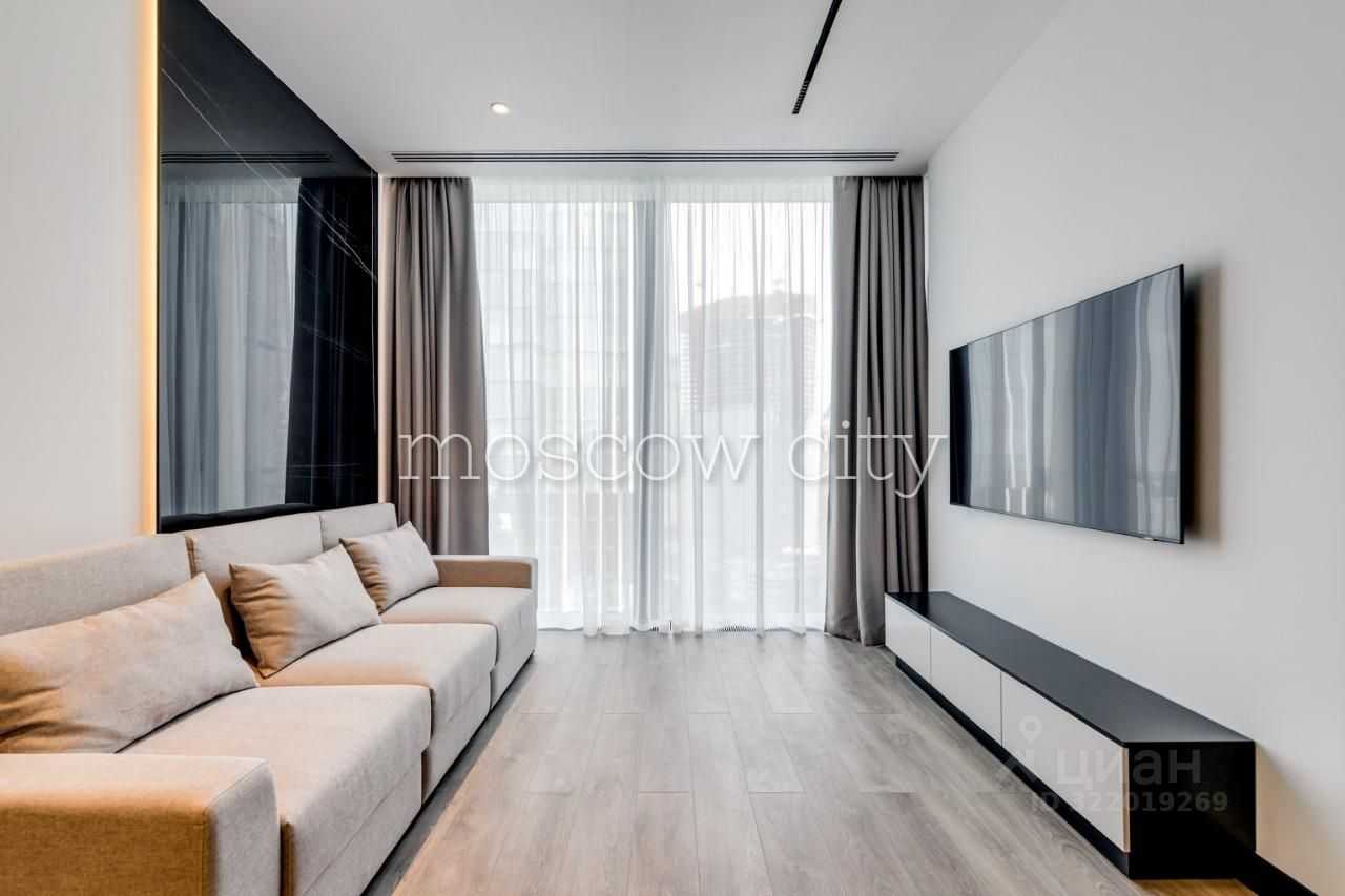 2-комнатная квартира, 68 м² — фотография 2