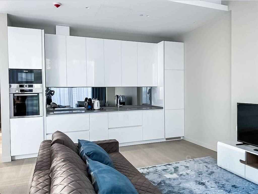 2-комнатная квартира, 77 м² — фотография 3