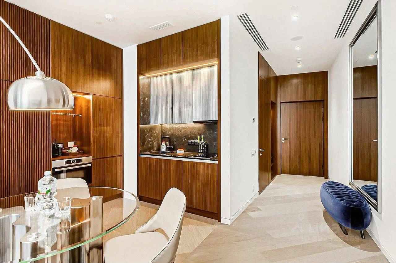 1-комнатная квартира, 52 м² — фотография 2