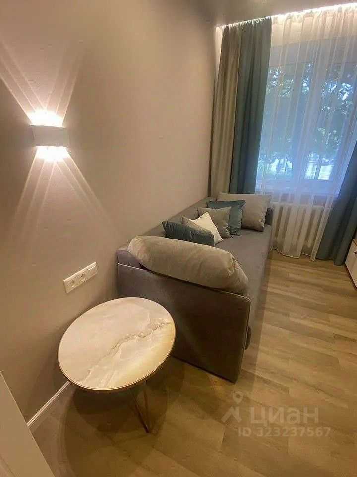 2-комнатная квартира, 42 м² — фотография 2