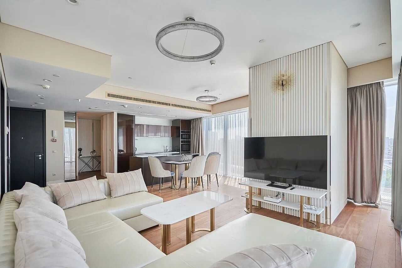 2-комнатная квартира, 110 м² — фотография 3