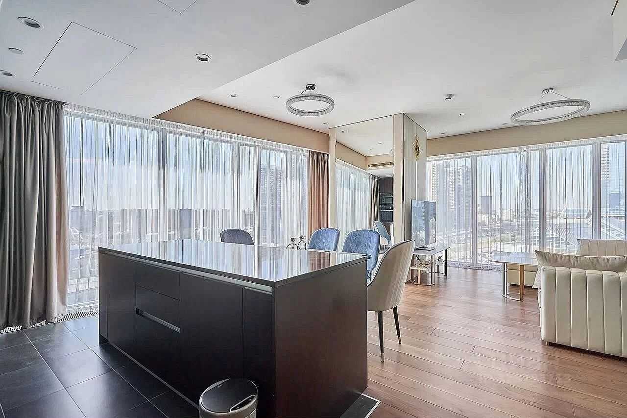 2-комнатная квартира, 110 м² — фотография 2