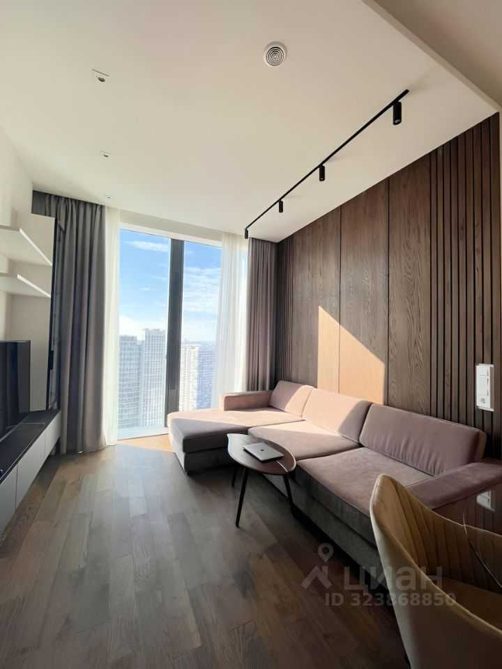 2-комнатная квартира, 71 м² — фотография 2