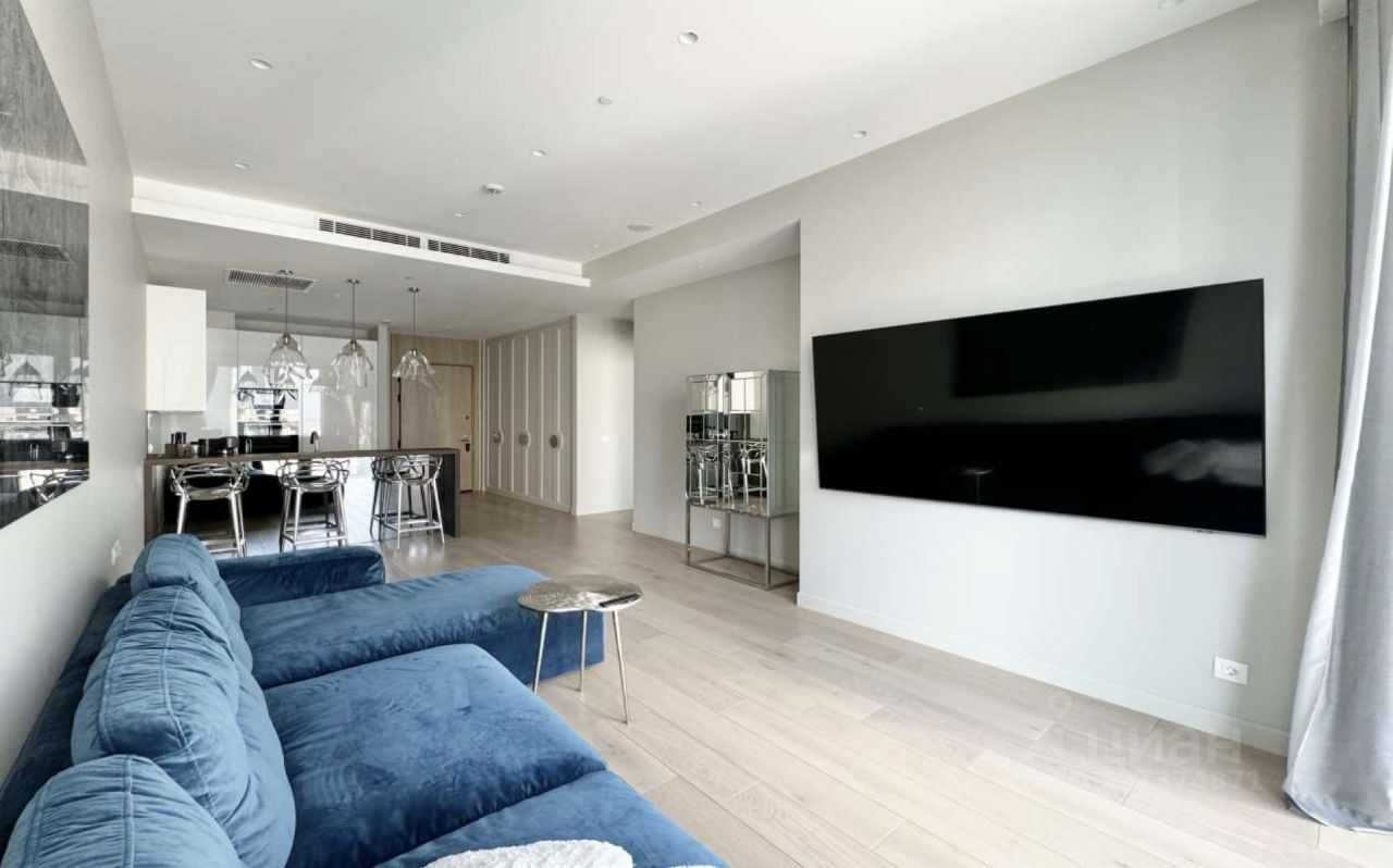 1-комнатная квартира, 67,3 м² — фотография 3