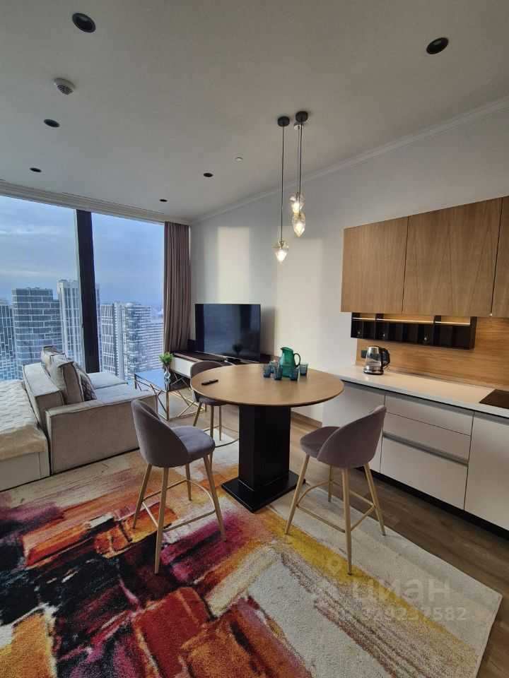 1-комнатная квартира, 54 м² — фотография 2