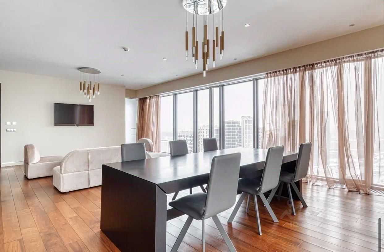 3-комнатная квартира, 190 м² — фотография 2