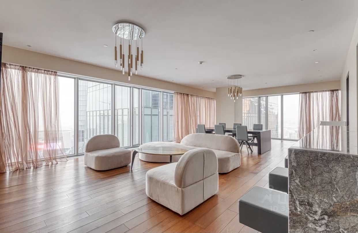 3-комнатная квартира, 190 м²