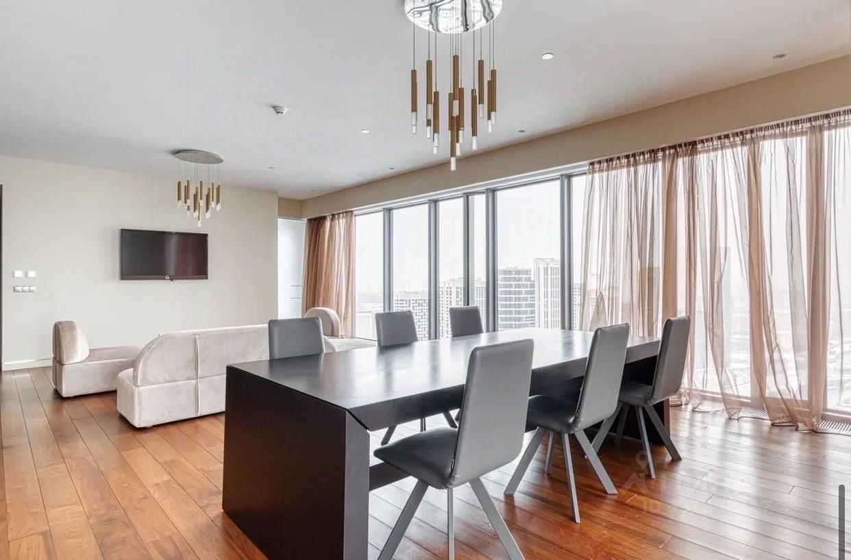 3-комнатная квартира, 190 м² — фотография 2