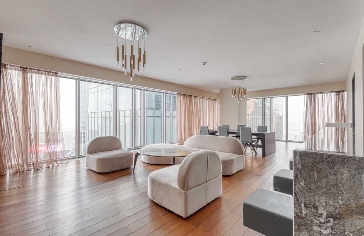 3-комнатная квартира, 190 м²