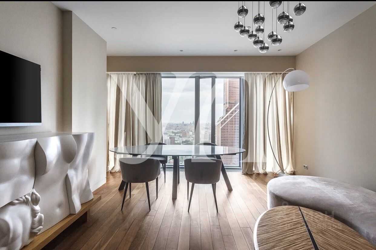 2-комнатная квартира, 102,4 м² — фотография 2