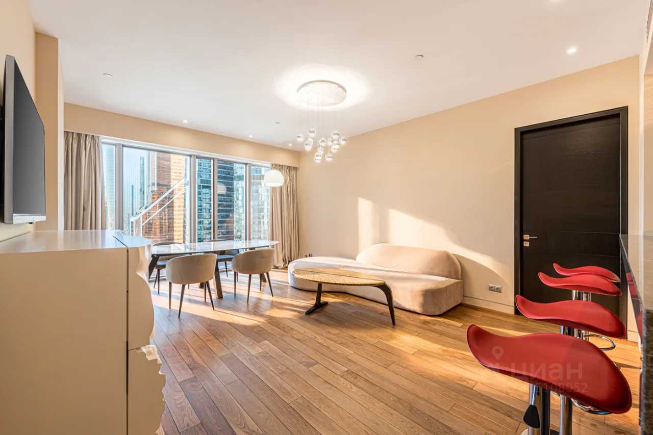 2-комнатная квартира, 102,7 м²