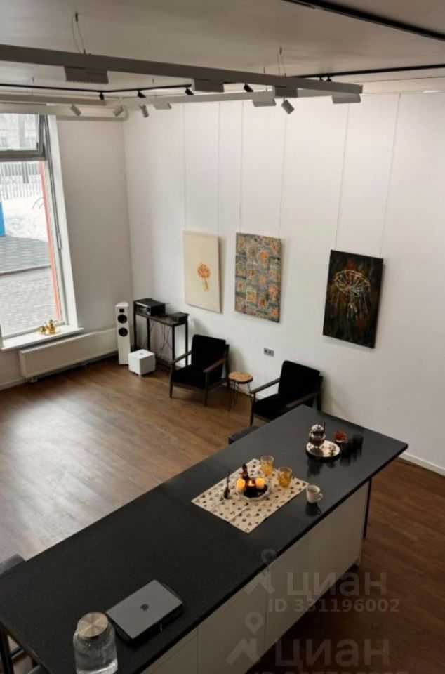 2-комнатная квартира, 103 м² — фотография 3