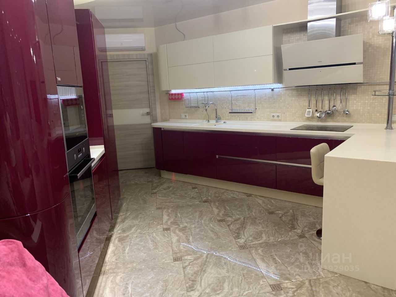 2-комнатная квартира, 104 м² — фотография 2