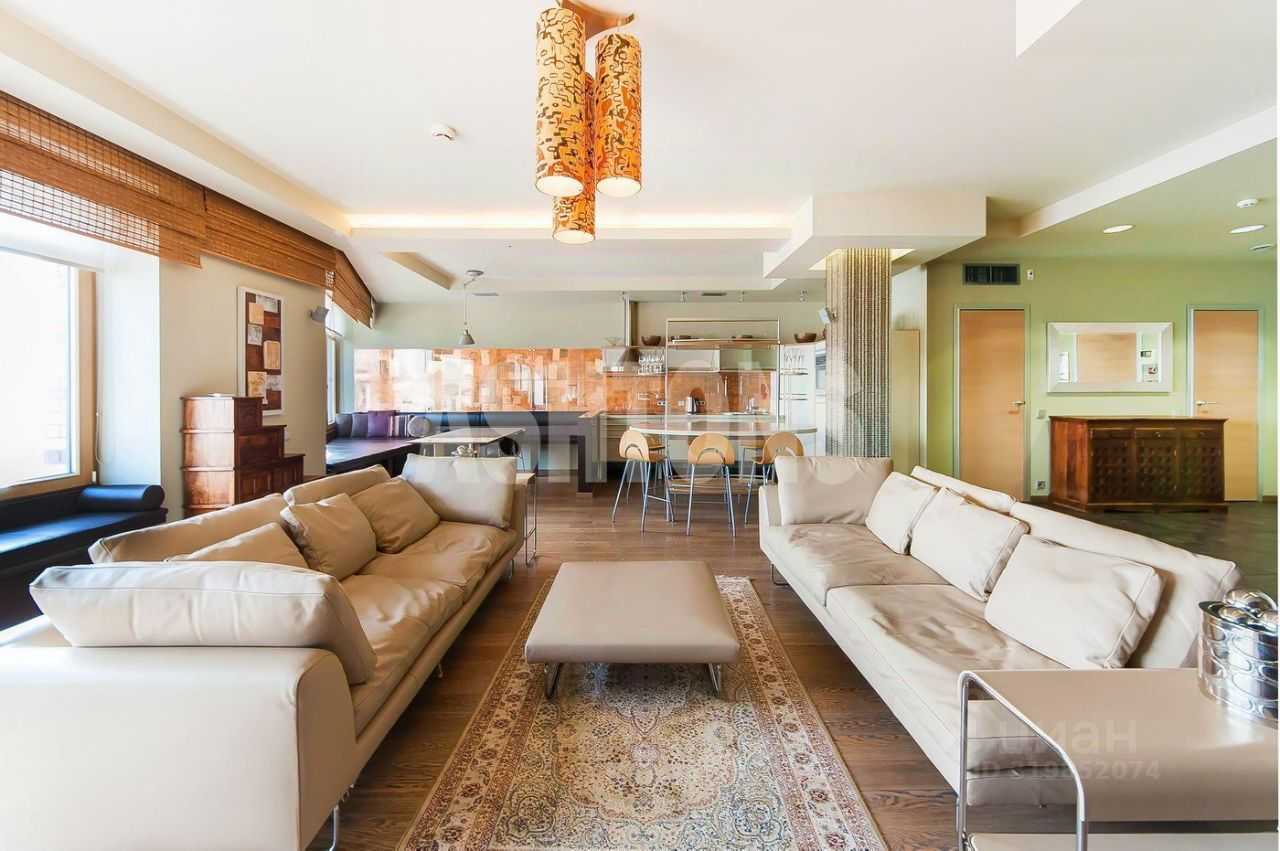4-комнатная квартира, 180 м² — фотография 3