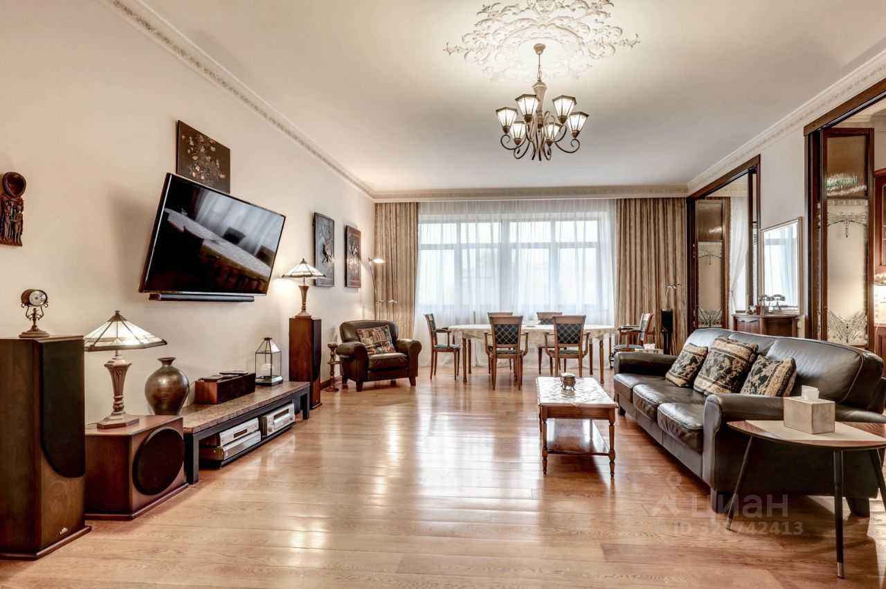 4-комнатная квартира, 167 м² — фотография 3