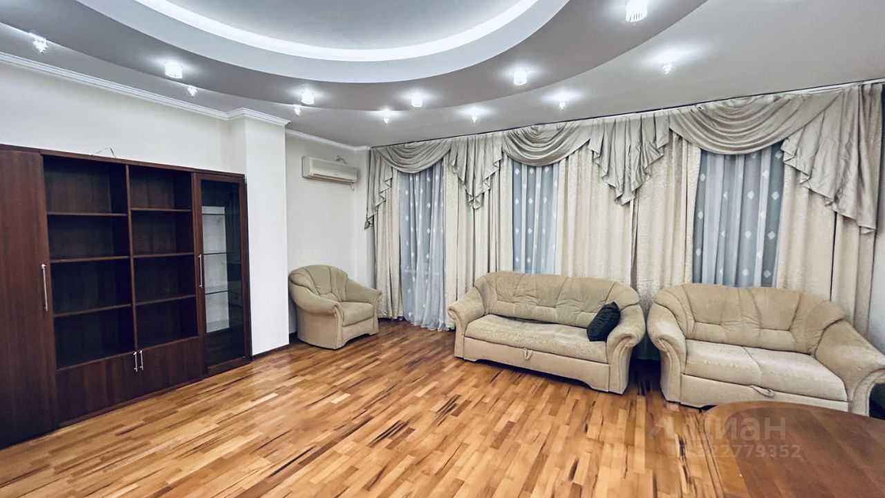 4-комнатная квартира, 112 м² — фотография 3