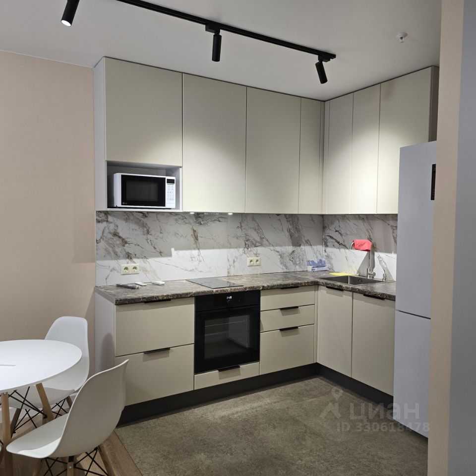 2-комнатная квартира, 41,7 м² — фотография 2
