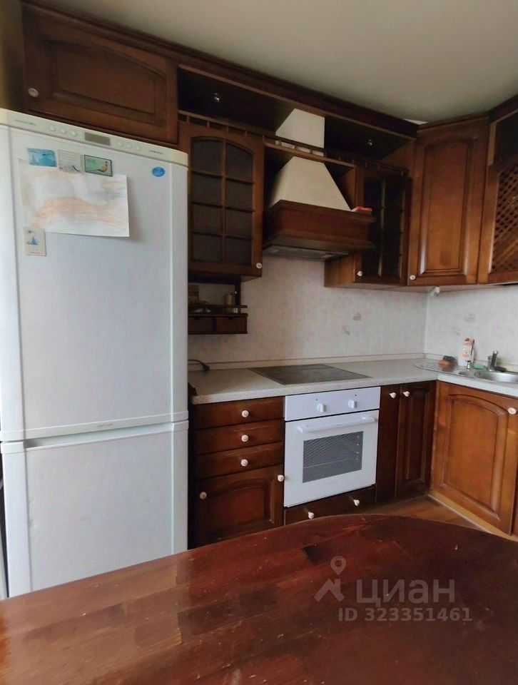2-комнатная квартира, 56 м² — фотография 2