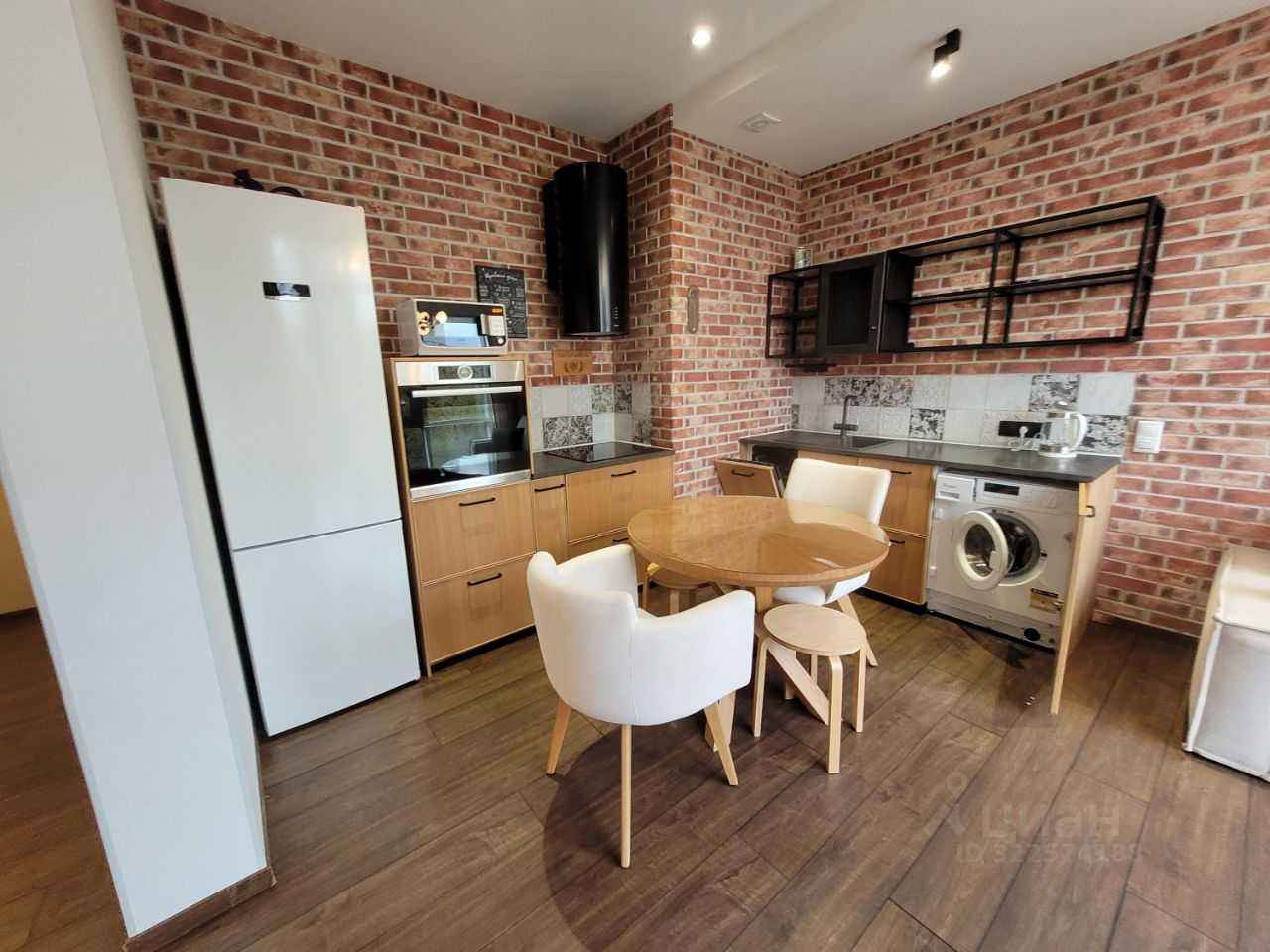 2-комнатная квартира, 75 м² — фотография 2