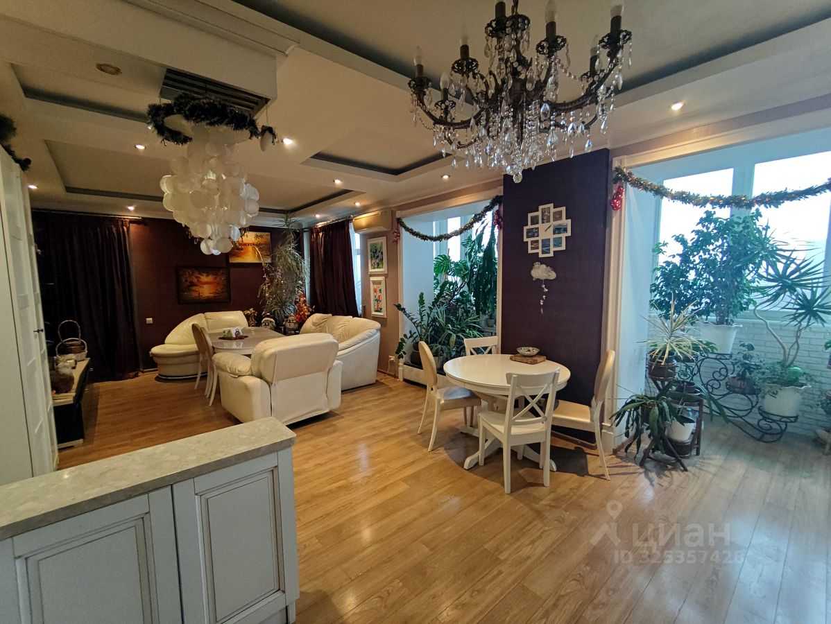 4-комнатная квартира, 150 м²