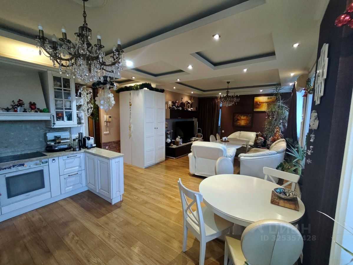 4-комнатная квартира, 150 м² — фотография 2
