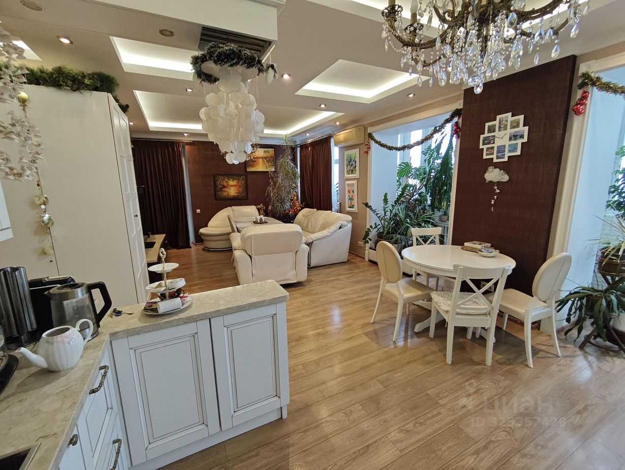 4-комнатная квартира, 150 м² — фотография 2